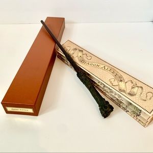 NWT Universal Studios Wizarding World Harry Potter Interactive Wand